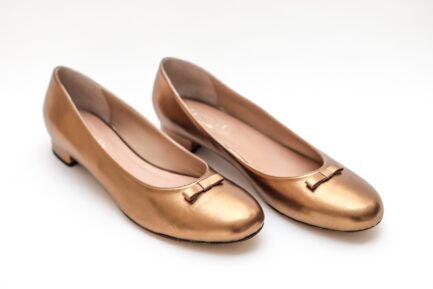 Chaussures dorées grande taille pour femmes