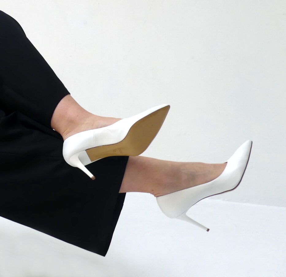 women's shoe big size white color